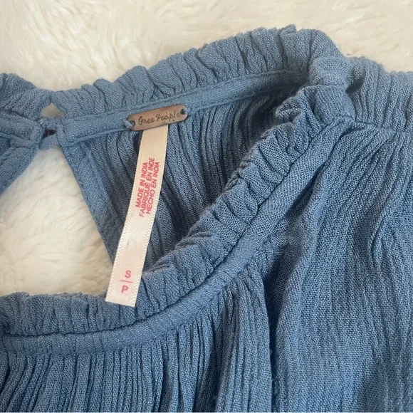 Free People Kelsey Blue Bell Sleeve Pleated Blouse Summer Endless size S - Picture 9 of 11